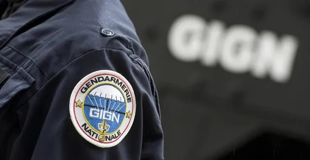 photo  une quinzaine d’hommes du gign de tours sont intervenus à saint-germain-de-la-coudre, mardi 24 juin, pour déloger un couple.  &copy;  archives ouest-france 