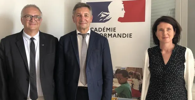 photo  yannick ruban, adjoint en charge du premier degré, jean-luc legrand, directeur académique et delphine maurouard, secrétaire générale dsden de l’orne.  &copy;  ouest-france 