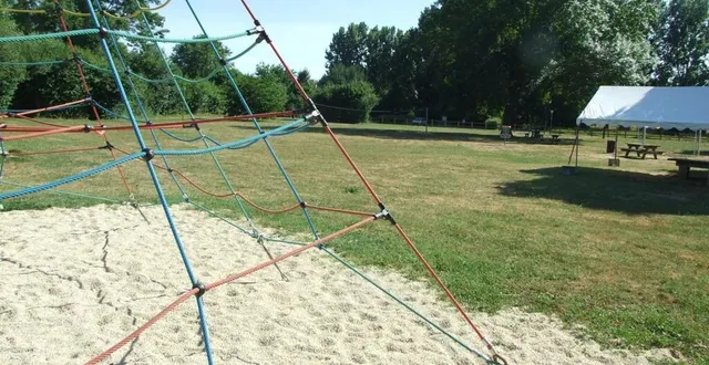 photo  c’est sur la base de loisirs qu’auront lieu les stages  &copy;  ouest-france 