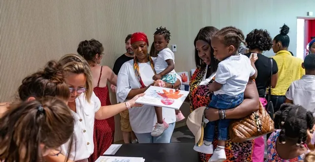 photo  perseigne tu chantes, c’est un projet au long cours avec les habitants du quartier autour des berceuses et comptines.  &copy;  ville d’alençon 