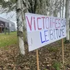 photo en octobre 2024, le collectif avait manifesté pour se féliciter de l’annulation du projet d’autoroute a69 et réitérer son opposition à la 2x2 voies entre briouze et sevrai.
