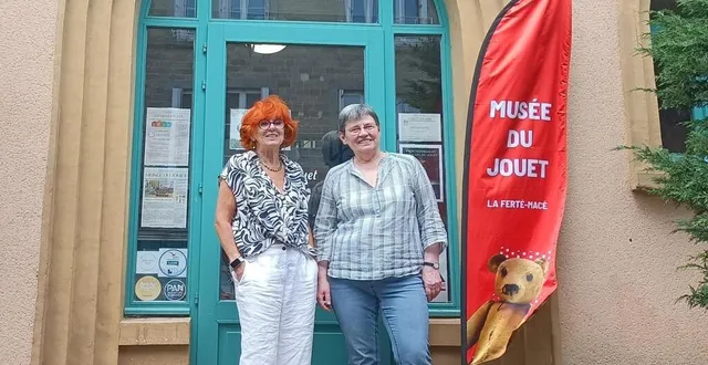 photo  le musée du jouet sera ouvert l’après-midi, du mercredi au samedi, en juillet et août. à partir de la gauche, joëlle tanguy, adjointe chargée de la culture et des loisirs, et sylvie errard, adjointe chargée de l’attractivité et de la communication.  &copy;  ouest-france 