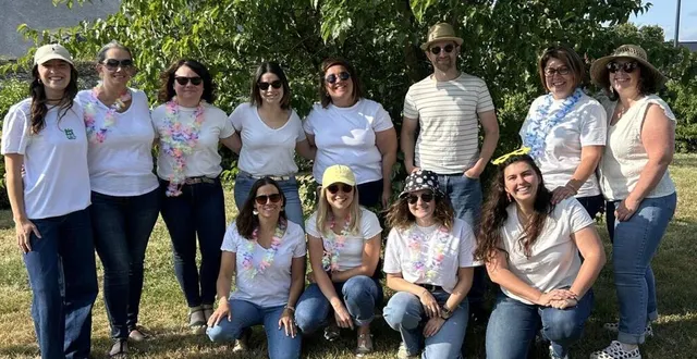 photo  toute l’équipe de l’espace socioculturel du candéen.  &copy;  co 