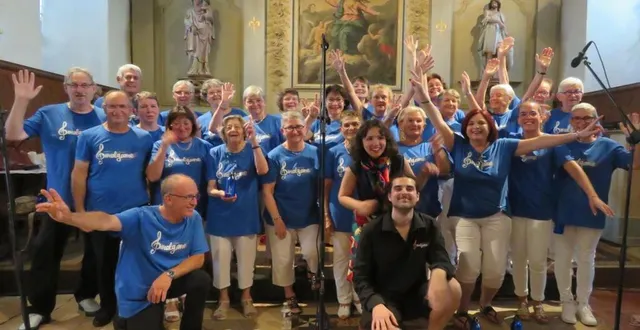 photo  la fête de la musique à aigné, c’est aussi la chorale amalgame d’aigné qui chante dans l’église.  &copy;  le maine libre 