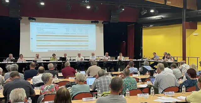 photo  le conseil communautaire de flers agglo s’est déroulé mercredi 25 juin 205 à la salle varenne à messei, dans l’orne.  &copy;  ouest-france 