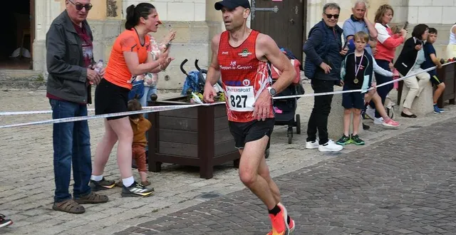 photo  manuel cormier (ici lors de l’épreuve du grand-lucé) sera l’un des favoris sur le 11 km.  &copy;  archives le maine libre 