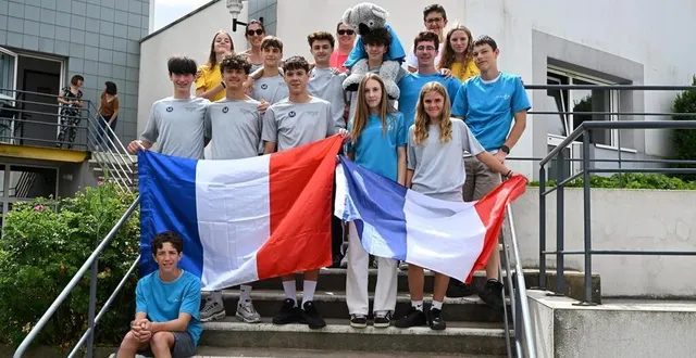 photo  tao, maël, léo, clément, adam, jean, noé, lény, marion, chloé, robin, isis, jade, dans le désordre, et leurs professeures ont fait le déplacement à lens (pas-de-calais) pour les championnats nationaux d’athlétisme ugsel. une belle aventure sportive et humaine pour les athlètes collégiens de jean-bosco.  &copy;  ouest-france 