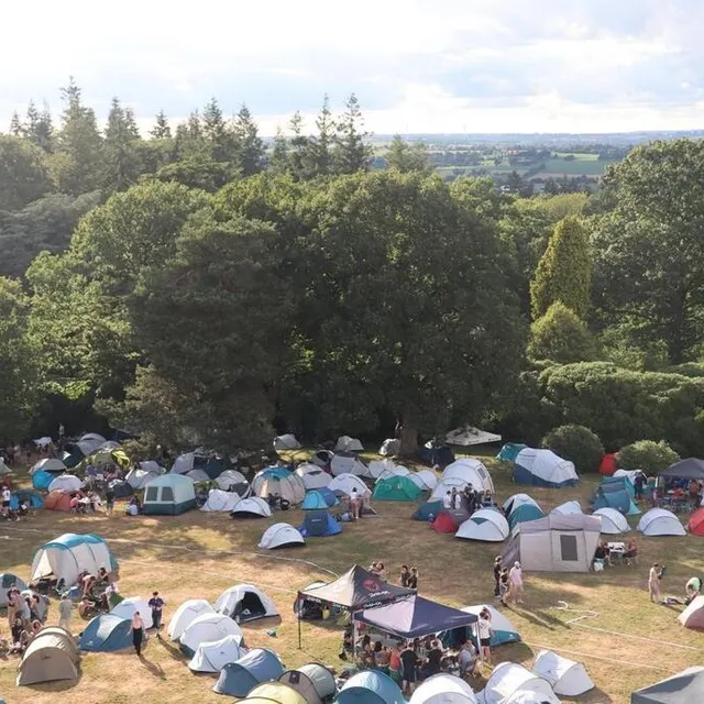 photo les festivaliers se sont installés au camping tout au long de l’après-midi.  ©  ouest-france