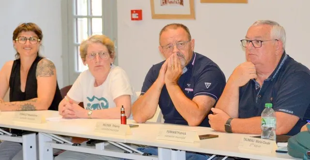 photo  les conseillers ont aussi voté un aménagement pour la nouvelle place en plein centre bourg.  &copy;  le maine libre 