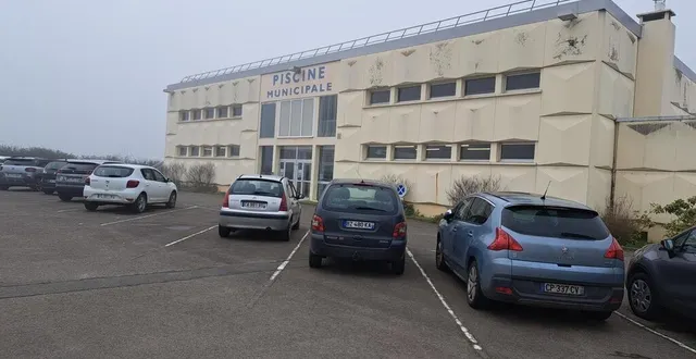 photo  l’actuelle piscine vit ses dernières années.  &copy;  ouest-france 