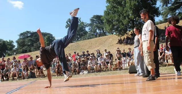 photo  les breakdanceurs de pockemon crew ont fait le spectacle sur la piste près du chapiteau bar, dimanche 29 juin 2025, au troisième et dernier jour de pop au parc.  &copy;  ouest-france 