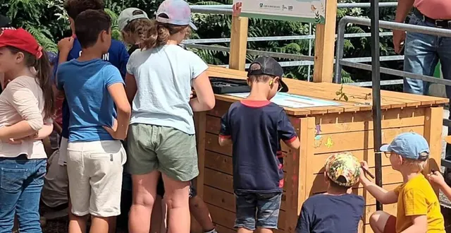photo  les enfants des mercredis loisirs ont pu découvrir le compostage.  &copy;  ouest-france 