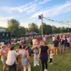 photo  le festival gratuit la bonn’zik organise des concerts les vendredis soir dans le parc du château de bonnétable. 