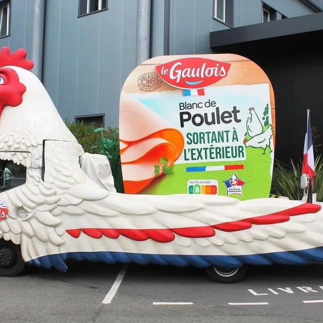 photo l’un des huit chars de la marque le gaulois qui seront sur la route du tour de france masculin à partir du 5 juillet 2025.  ©  ouest-france