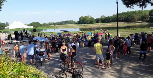 photo  de nombreuses animations, pour la plupart gratuites, sont proposées tout l’été sur le quai et les prairies, pour petits et grands.  &copy;  co 