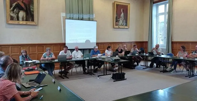 photo  le projet de reconversion de l’ancien site lurem a été évoqué avec l’établissement public foncier de normandie.  &copy;  ouest-france 