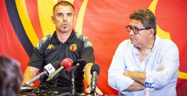 photo  patrick videira et son président thierry gomez, lundi 30 juin, lors de la conférence de presse de rentrée du mans fc.  &copy;  dominique breugnot photographer 