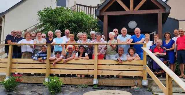 photo  les participants rassemblés au village de kerfétan à landaul où ils ont séjourné du 24 au 27 juin.  &copy;  ouest-france 