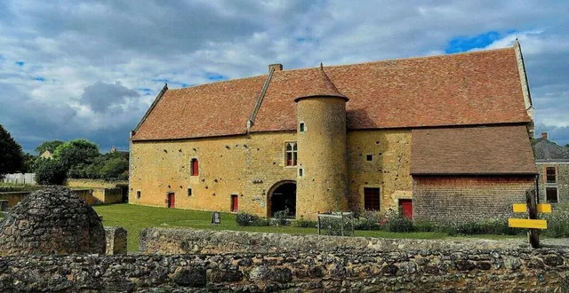 photo asnières-sur-vègre. banquet médiéval au manoir samedi  &copy;  archives le maine libre 