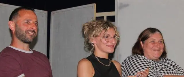 photo  la nouvelle présidente du comité d’organisation, laura masson (au centre) et ses collègues du nouveau bureau : frédéric barbier, vice-président, et angélica morin, secrétaire.  &copy;  ouest-france 