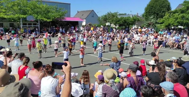 photo  bravant les fortes températures, les familles n’ont pas manqué le rendez-vous.  &copy;  co 