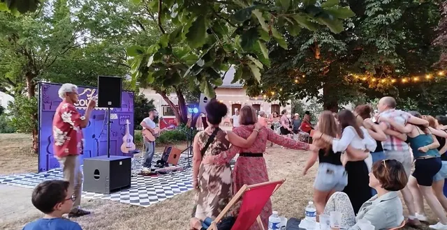 photo  pasqualito giramondo a fait danser le public avec ses compositions originales et ses reprises célèbres.  &copy;  co 