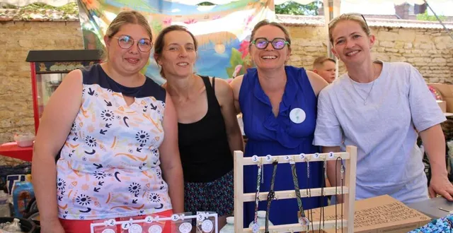 photo  l’équipe de l’association de parents d’élèves de l’enseignement libre, organisatrice de la kermesse à l’école sainte-famille.  &copy;  ouest-france 
