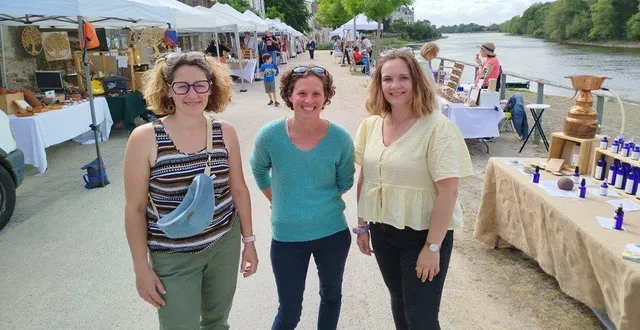 photo  gaëlle beaumont, présidente de l’association les vendredis artisanaux, dorothée hibon et marion gaudin, les deux cosecrétaires, seront présentes avec pauline barbeau, trésorière, et une trentaine de créateurs, sur les quais gambetta, tous les premiers vendredis du mois, sauf en juillet (2e vendredi).  &copy;  ouest-france 