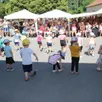 photo  les parents, grands-parents et amis, étaient conviés dimanche, à la fête de fin d’année scolaire de l’école publique massif de perseigne, où tout un programme de spectacle préparé et présenté par sarah prunier, directrice, accompagnée de toute l’équipe pédagogique. devant les familles et amis, les plus petits ont évolué sur une thématique de chants et danses. 