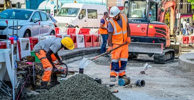 photo  les travaux des chronolignes de bus entrepris dans différents quartiers du mans ne prendront pas de pause pendant les vacances estivales.  &copy;  photo le maine libre - yvon loué 