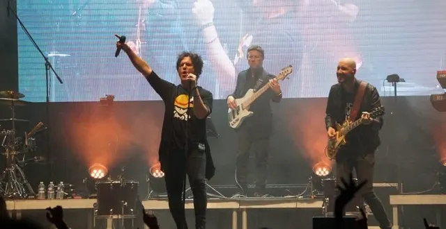 photo  le groupe morphine interprète les tubes d’indochine depuis seize ans. il s’est produit samedi 28 juin 2025 à luc-sur-mer (calvados).  &copy;  ouest-france 