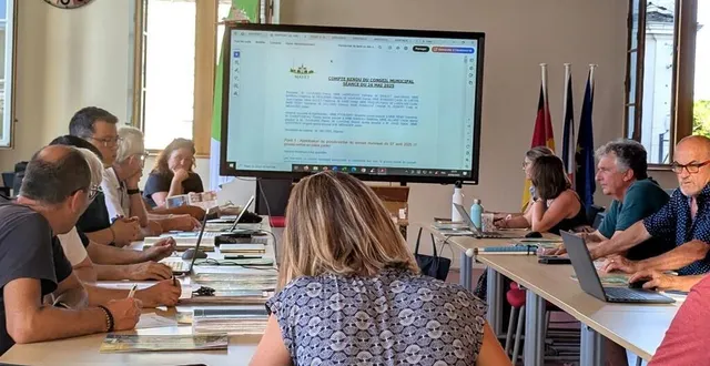 photo  le conseil municipal de lundi soir a lancé un projet d’accueillir un apprenti cuisinier au restaurant scolaire.  &copy;  ouest-france 