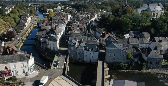 photo  les moyens financiers des jeunes en formation, en stage ou en alternance sont insuffisants pour le marché classique de la location.  &copy;  photo archives co - josselin clair 
