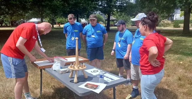 photo  environ 70 personnes ont participé.  &copy;  le maine libre 