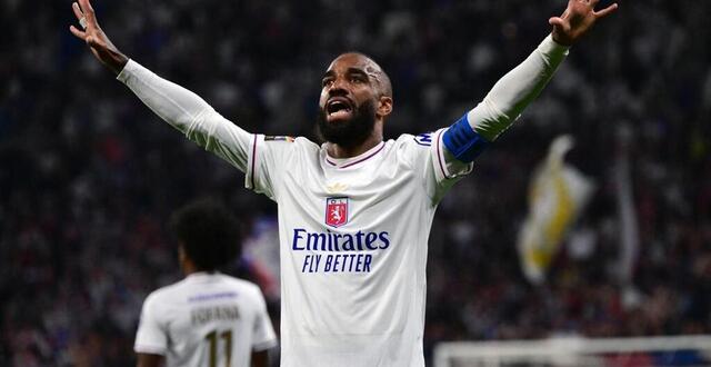 photo alexandre lacazette est le premier grand nom recruté par le neom sc. © olivier chassignole / afp