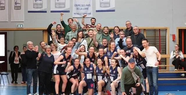 photo  coulaines et ses supporters feront leur retour en n3f avec un nouvel entraîneur.  &copy;  ouest-france 