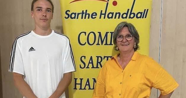 photo cécile vraux, ici avec noa hamelin qui représente actuellement la sarthe aux championnats d’europe u17 de beach handball en turquie. © esh pdm