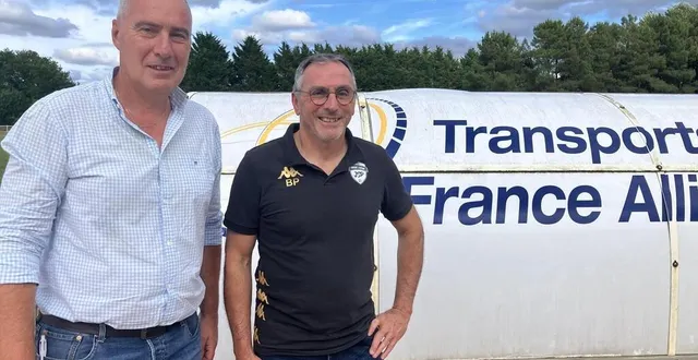 photo  emmanuel lair prend la suite de bruno papin, à la présidence du club de foot.   &copy;  le maine libre 