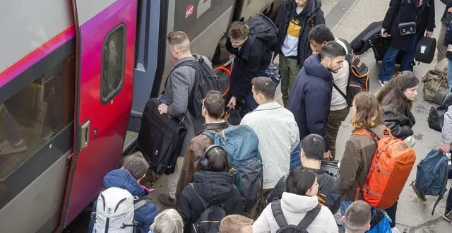 photo  les gares de france seront très fréquentées ce week-end, avec le début des vacances d’été.  &copy;  mathieu pattier, ouest france 