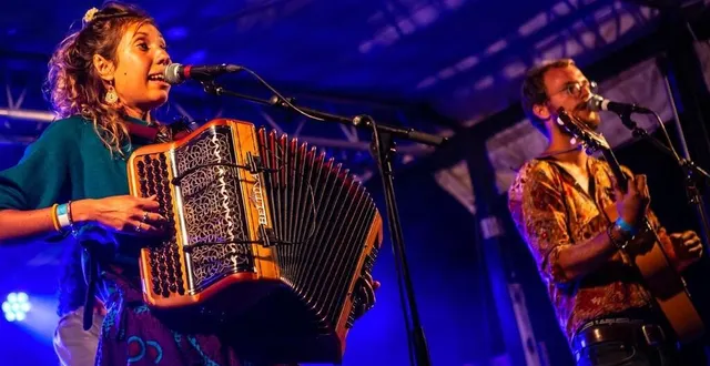 photo  le groupe la corde raide est à bonnœuvre (loire-atlantique) mardi 8 juillet.  &copy;  ange-lique lylère 