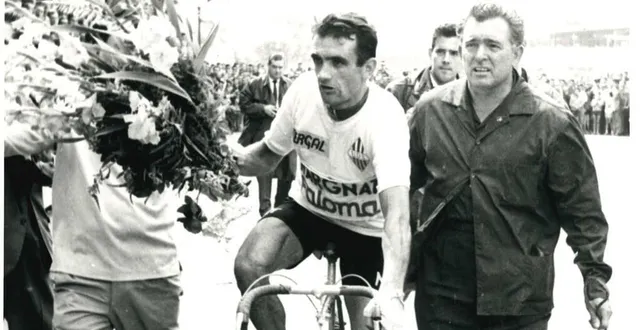 photo  joseph novales originaire de saint-clair-de-halouze, dans l’orne, a participé à plusieurs reprises au tour de france.  &copy;  archives ouest-france 