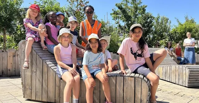 photo  le mans, vendredi 4 juillet 2025. inauguration du jardin d’été en présence d’enfants des écoles de la ville : ici, on peut se rafraîchir et se cultiver.  &copy;  le maine libre 