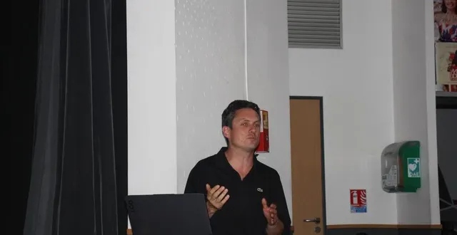 photo  antoine thibaud, responsable du service cultuel du may-sur-èvre.  &copy;  ouest-france 