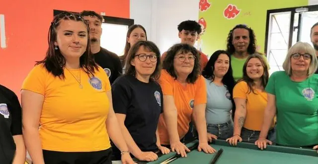 photo  bien identifiables grâce à leurs tee-shirts colorés, les animateurs seront également présents dans les quartiers tout l’été.  &copy;  le maine libre. 