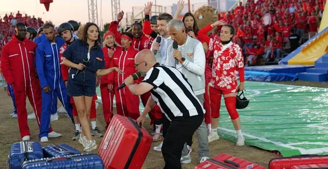 photo  sur place, l’ambiance est surchauffée et la mauvaise foi bon enfant toujours au rendez-vous.  &copy;  ©gilles gustine - france télévisions 