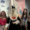 photo  jade dos santos, alwena besson, inès bret et kahina baron-guillet, du lycée de la mode de cholet, devant l’une de leurs réalisations 