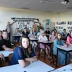 photo  trente-deux professeurs du collège georges-gironde se sont réunis vendredi 4 juillet dans une classe de l'établissement pour mettre en avant la complexité de la situation qui les attend à la rentrée prochaine dans l'état actuel des choses. 