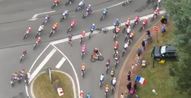 photo filippo ganna a chuté dès la première étape du tour de france. © capture d'écran france tv