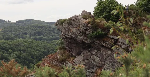 photo  la roche d’oëtre est située dans la commune de saint-philibert-sur-orne.  &copy;  ouest-france 