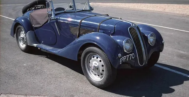 photo  les véhicules de collection sont souvent dépourvus de ceintures de sécurité.  &copy;  archives le maine libre 